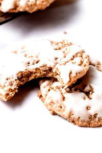 1 Cookie Iced Oatmeal Cookie