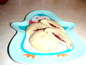 1 Cookie Cherry Filled Cookie