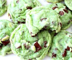 1 cookie Mint Chocolate Chip Cookies