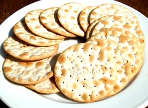 1 Cracker Water Biscuits