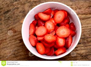 1 cup (135 g) Sliced Strawberries