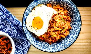 1 cup (140 g) Kimchi Fried Rice