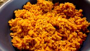 1 cup (140 g) Spanish Rice