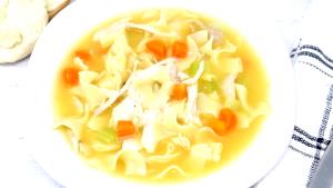 1 cup (245 g) Traditional Soup Chicken Noodle