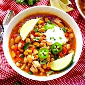 1 cup (245 g) White Bean Chicken Chili