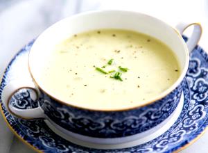 1 Cup (252.0 G) Cream of Celery Soup