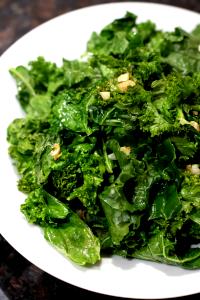 1 cup (85 g) Steamed Tuscan Kale with Garlic