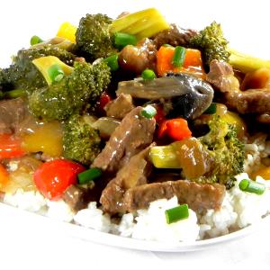 1 Cup Beef and Vegetables in Soy-Based Sauce (Including Carrots, Broccoli, and/or Dark-Green Leafy, No Potatoes, Mixture)