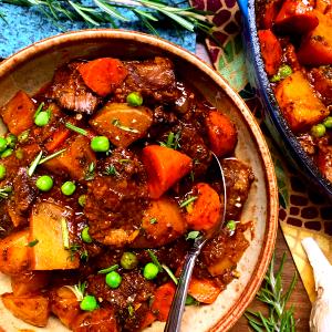 1 Cup Beef Stew with Potatoes and Vegetables in Gravy (Including Carrots, Broccoli, and/or Dark-Green Leafy)