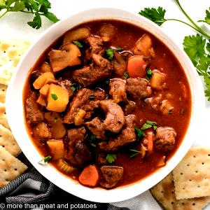 1 Cup Beef Stew with Potatoes in Tomato-Based Sauce