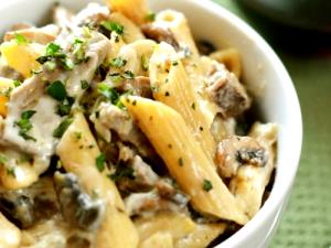 1 Cup Beef with Cream or White Sauce (Mixture)