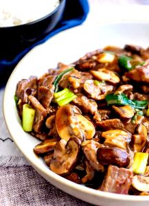 1 Cup Beef With Mushrooms