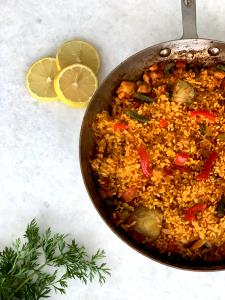 1 Cup Boneless Valenciana Style Paella with Meat (Paella Valenciana)