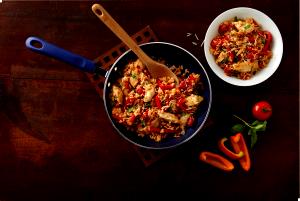 1 Cup Chicken or Turkey, Rice and Vegetables in Tomato-Based Sauce (Mixture)