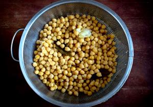 1 Cup Cooked Dry Chickpeas (Fat Added in Cooking)