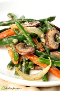 1 Cup Cooked Green String Beans with Mushroom Sauce (from Frozen)