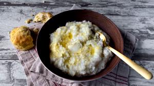 1 Cup Cooked Grits with Cheese (Fat Added in Cooking)