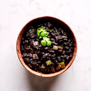 1 Cup Cuban Style Black Beans (Habichuelas Negras Guisadas A La Cubana)