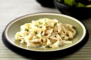 1 cup prepared Fettuccine Alfredo