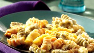 1 cup prepared Rotini Pasta with Three Cheese Sauce