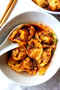 1 Cup Spicy Wontons With Green Beans & Napa