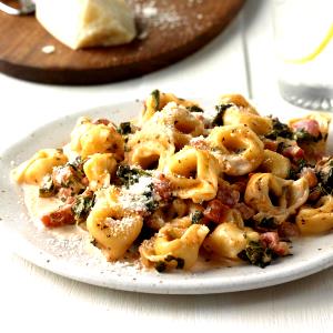 1 Cup Spinach Filled Tortellini with Tomato Sauce