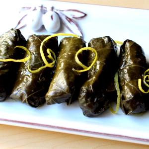 1 Cup Stuffed Grape Leaves with Lamb and Rice