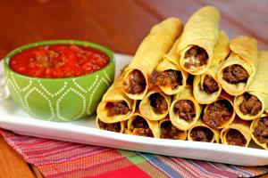 1 Cup Taquitos with Meat