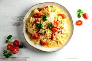 1 Cup Tomato Parmesan Pasta