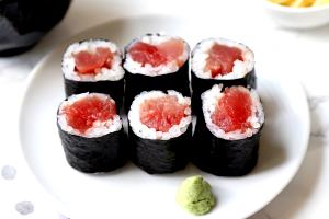 1 Cup Tuna Maki