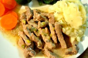 1 Cup Veal with Cream Sauce (Mixture)