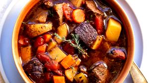 1 Cup Venison/Deer Stew with Potatoes and Vegetables in Tomato-Based Sauce