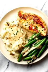 1 Entree Creamy Parmesan Chicken Entree