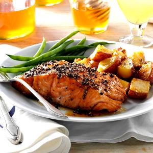 1 fillet (170 g) Honey Peppercorn Salmon