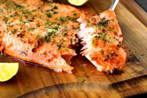 1 Fillet (5-1/4" X 2" X 3/8") Baked or Broiled Trout