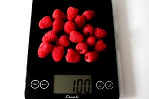 1 Fruit (10.0 G) Raspberries