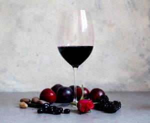 1 glass (147.0 ml) Mourvèdre, Red Wine