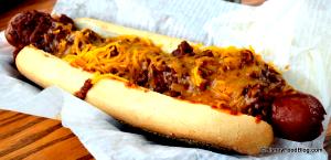 1 hot dog (284 g) Chili Cheese Foot Long Hot Dog