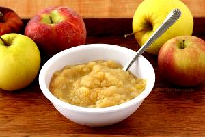 1 Large Apple Yields Applesauce with Sugar