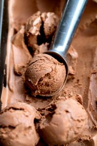 1 Large Dip/scoop Chocolate Ice Cream