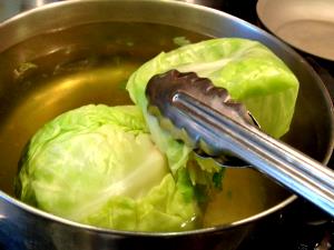 1 Large Leaf Cooked Green Cabbage (Fat Not Added in Cooking)