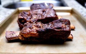 1 Large (yield After Cooking, Bone Removed) Barbecued Beef Shortribs (with Sauce)