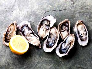 1 Lb Pacific Oyster (Cooked, Moist Heat)