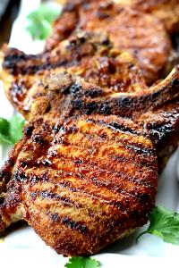 1 Lb Pork Chops (Center Rib, Bone-In, Cooked, Broiled)