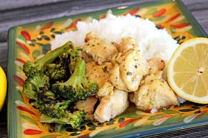 1 meal (351 g) Lemon Herb Chicken, Broccoli, Zucchini Timbale