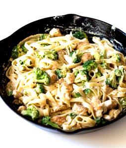 1 meal Chicken Broccoli Alfredo