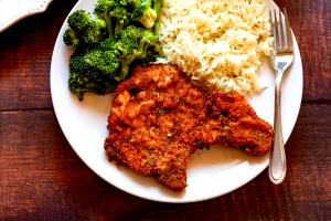 1 Meal Country Fried Pork Chop