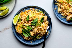 1 Meal Thai-Style Noodles With Chicken