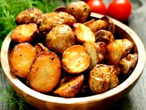 1 Medium (2-1/4" To 3" Dia, Raw) Roasted Potato (Fat Added in Cooking)