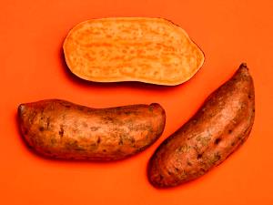 1 Medium (2" Dia, 5" Long, Raw) Baked Sweetpotato (Peel Not Eaten)